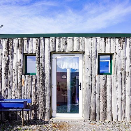 Retro Caravans At Valentia Island Escape Chapeltown Exterior photo